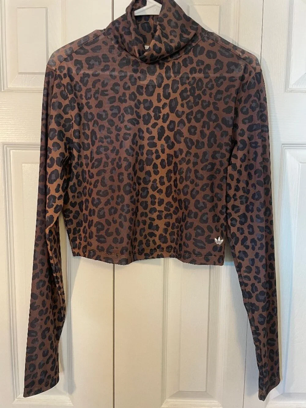 adidas | Leopard Long Sleeve Tee - Picture 4 of 8
